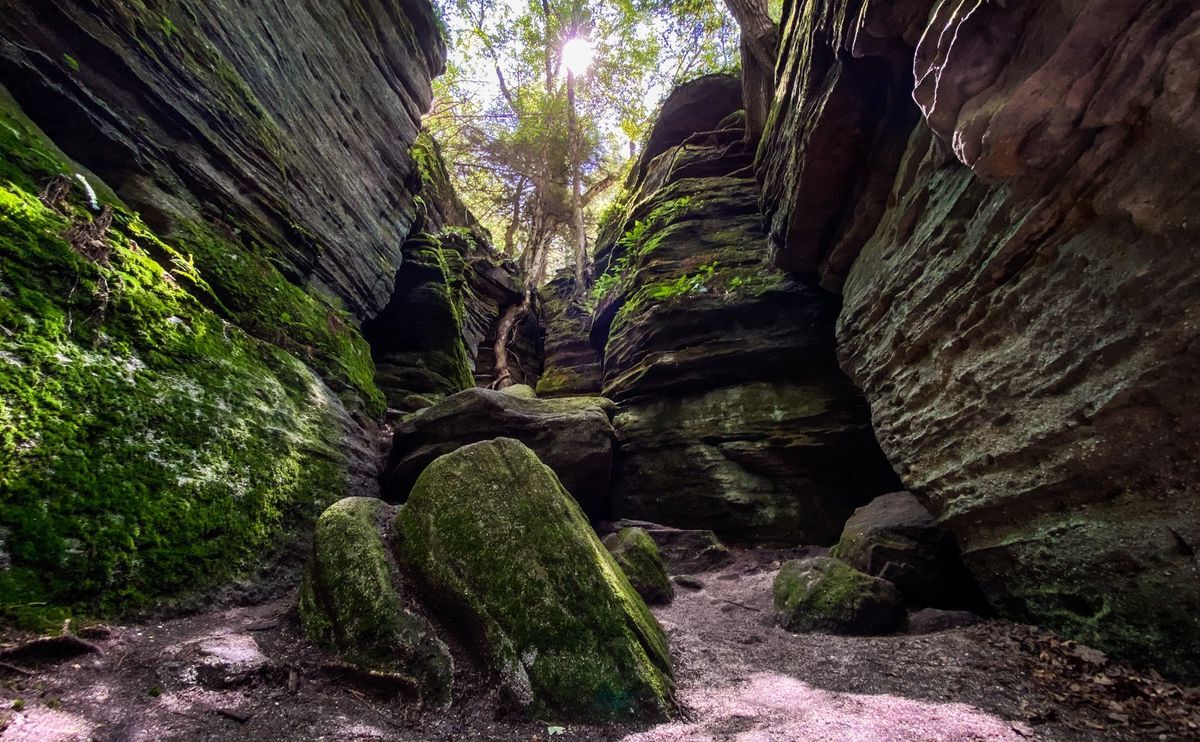 hidden-villages-of-new-yorks-panama-rocks