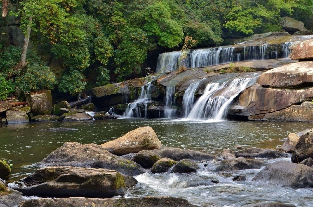 hidden-waterfalls-of-north-carolinas-gorges