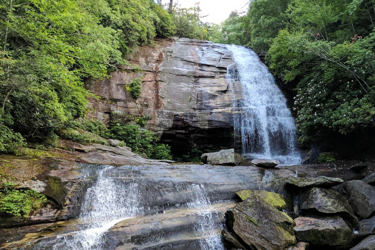 hidden-waterfalls-of-north-carolinas-panthertown