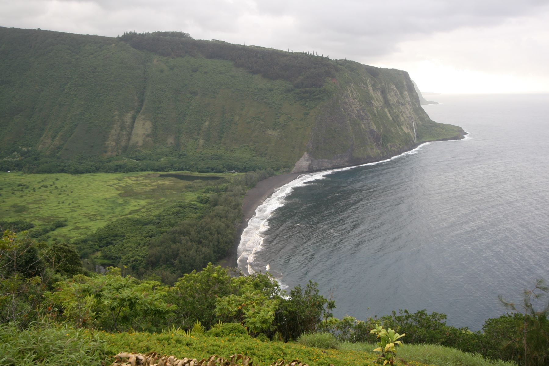 Hidden-Waters-Of-Hawaii8217s-Waipio-Valley hidden-waters-of-hawaiis-waipio-valley