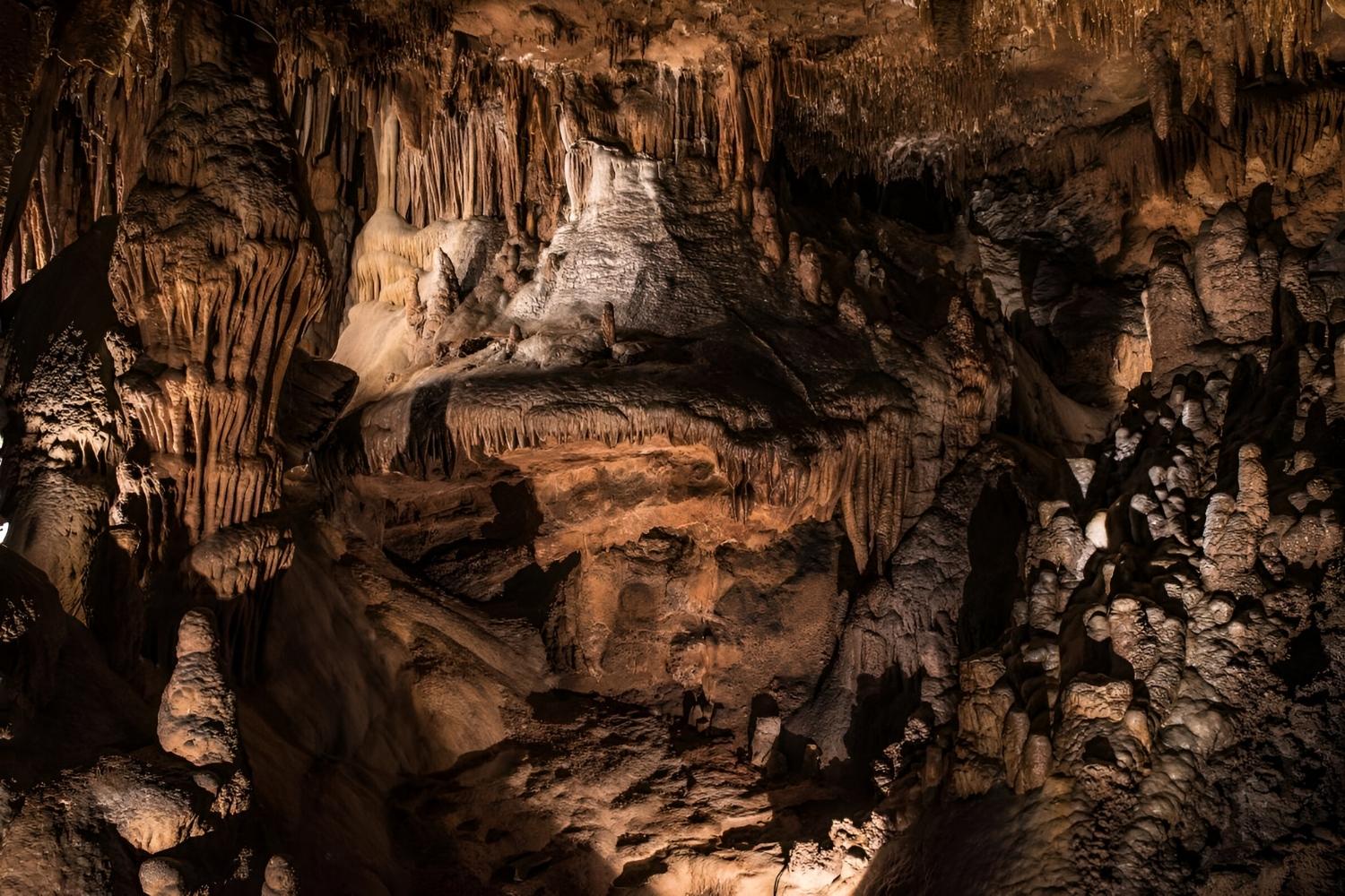 Lost-Crystal-Caves-Of-Missouri8217s-Ozarks lost-crystal-caves-of-missouris-ozarks