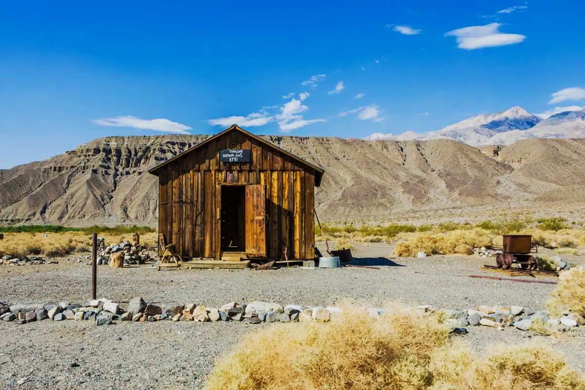 lost-ghost-towns-of-californias-death-valley
