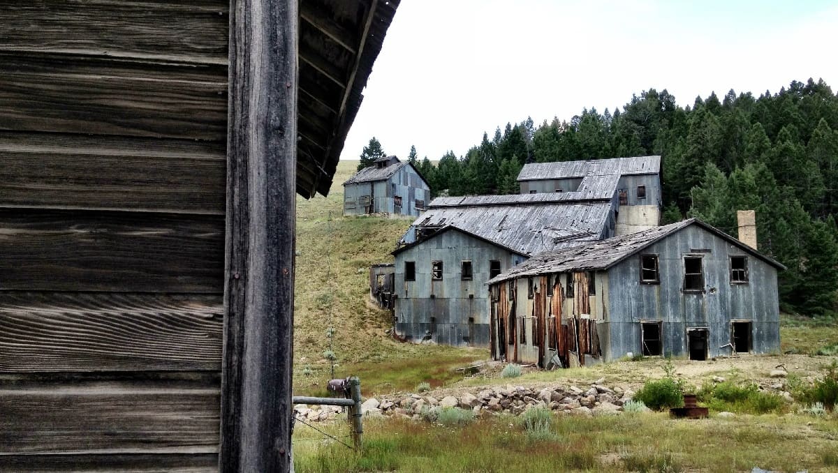Lost-Mines-Of-Montana8217s-Comet-Ghost-Town lost-mines-of-montanas-comet-ghost-town