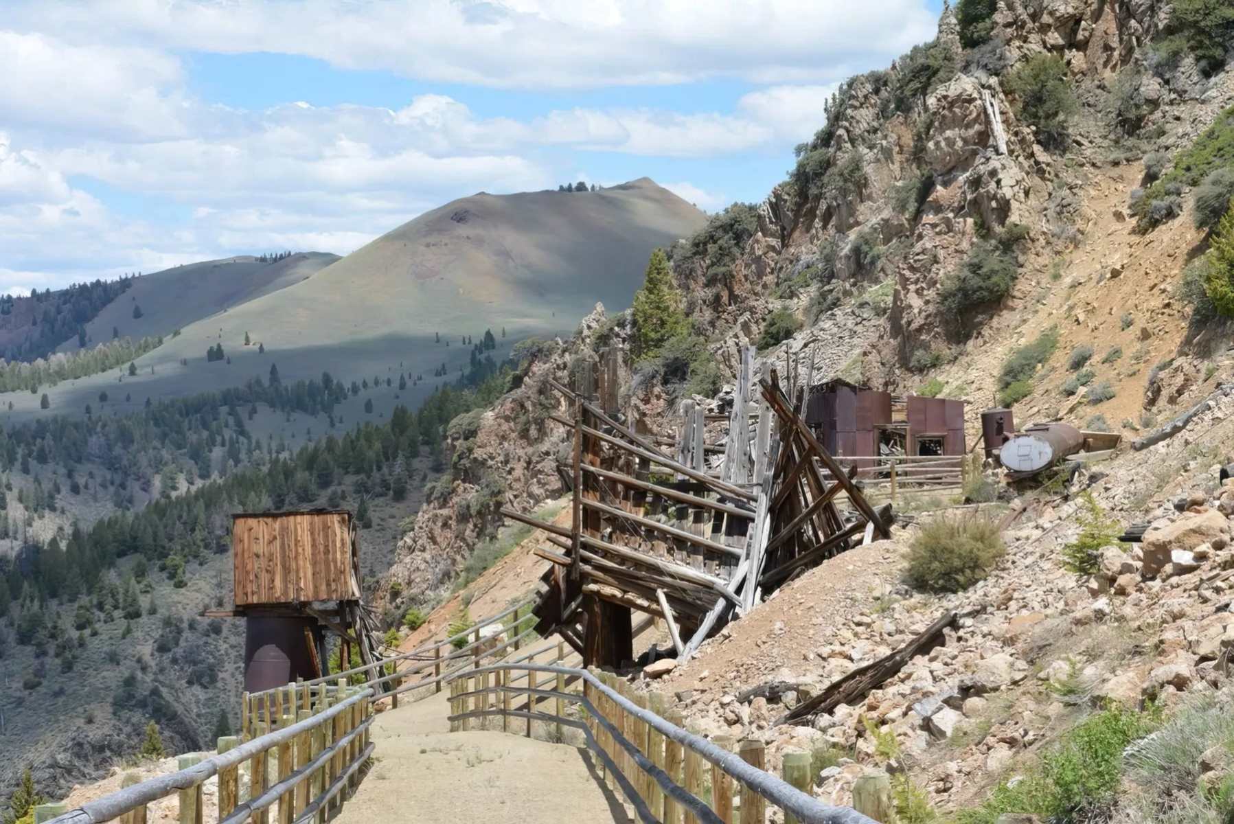 Lost-Mining-Towns-Of-Idaho8217s-Yankee-Fork lost-mining-towns-of-idahos-yankee-fork