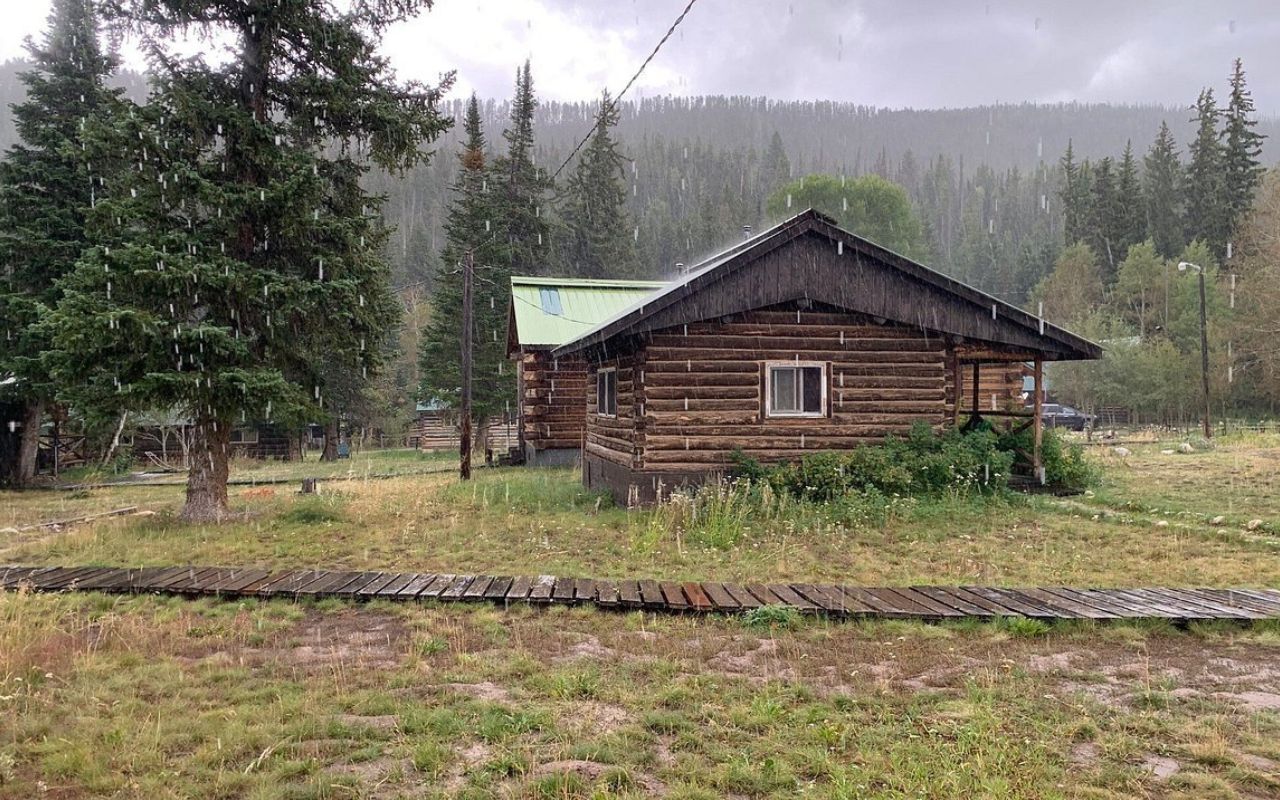 Lost-Pioneer-Cabins-Of-Wyoming8217s-Medicine-Bow lost-pioneer-cabins-of-wyomings-medicine-bow