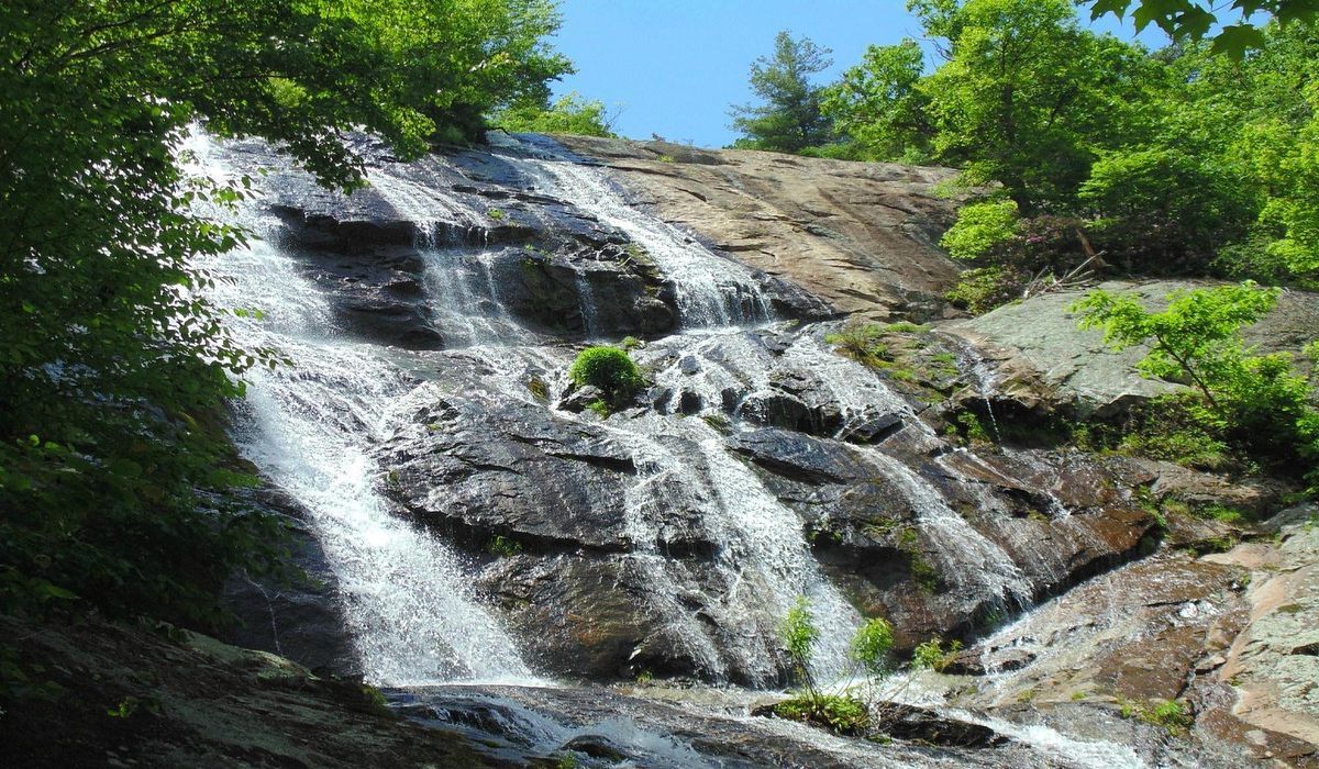 mysteries-behind-virginias-crabtree-falls