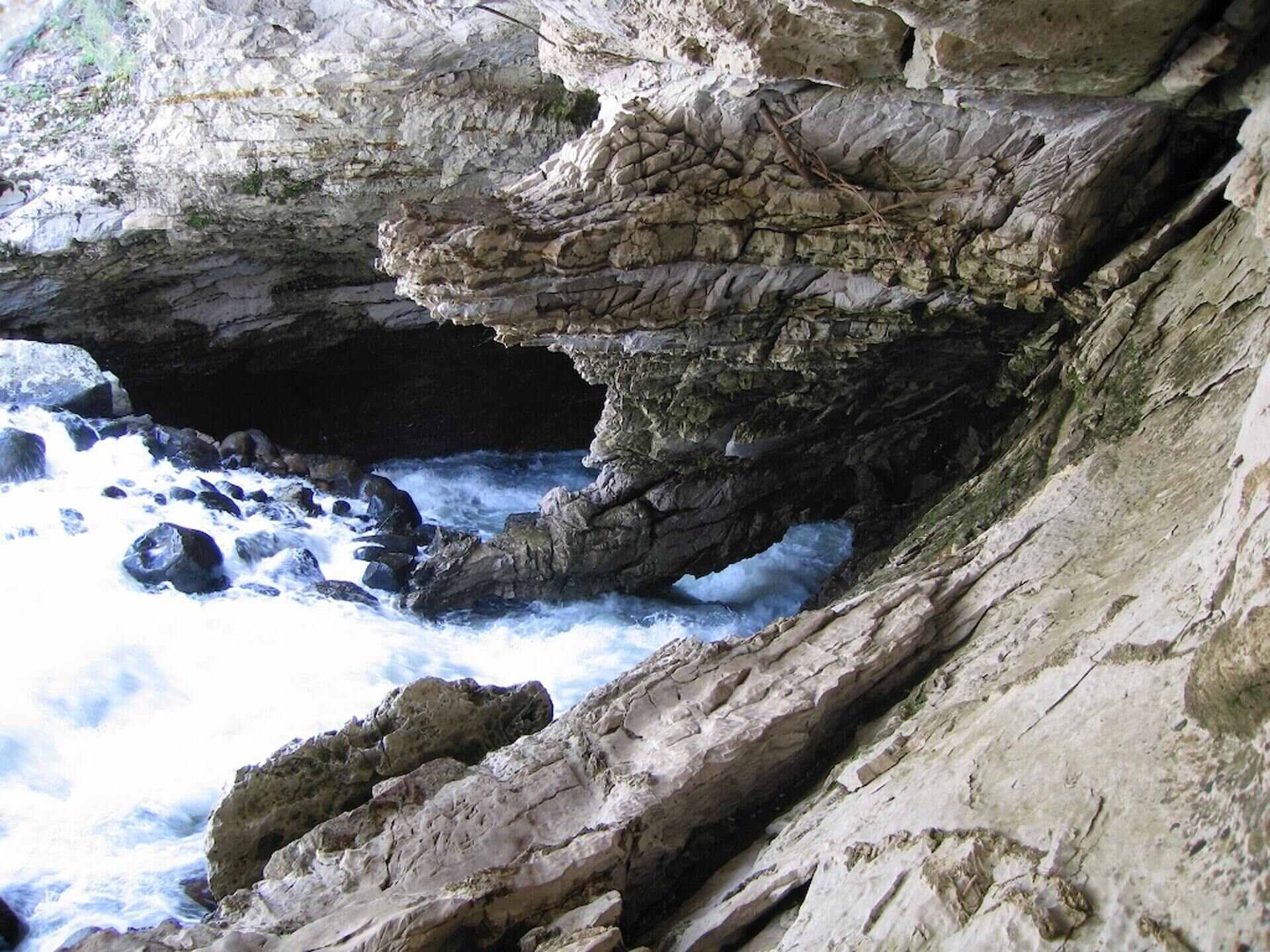 Mysteries-Beneath-Wyoming8217s-Sinks-Canyon mysteries-beneath-wyomings-sinks-canyon