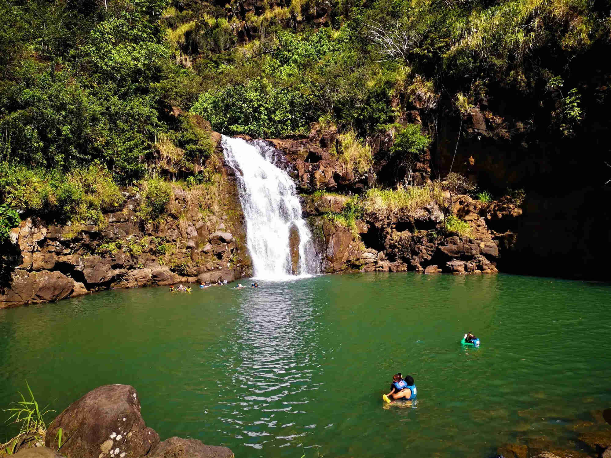 mysteries-hidden-in-hawaiis-waimea-valley