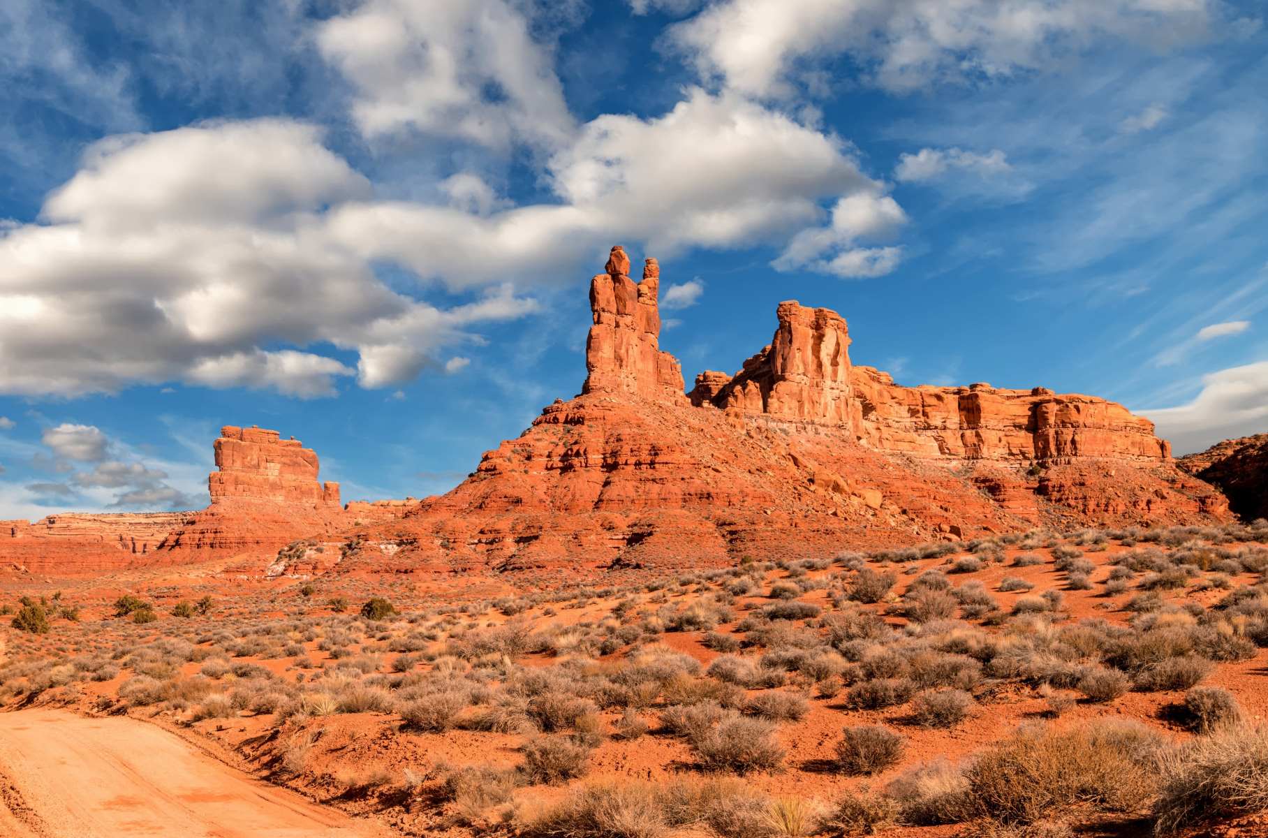 Mysteries-Hidden-In-Utah8217s-Valley-Of-Gods mysteries-hidden-in-utahs-valley-of-gods