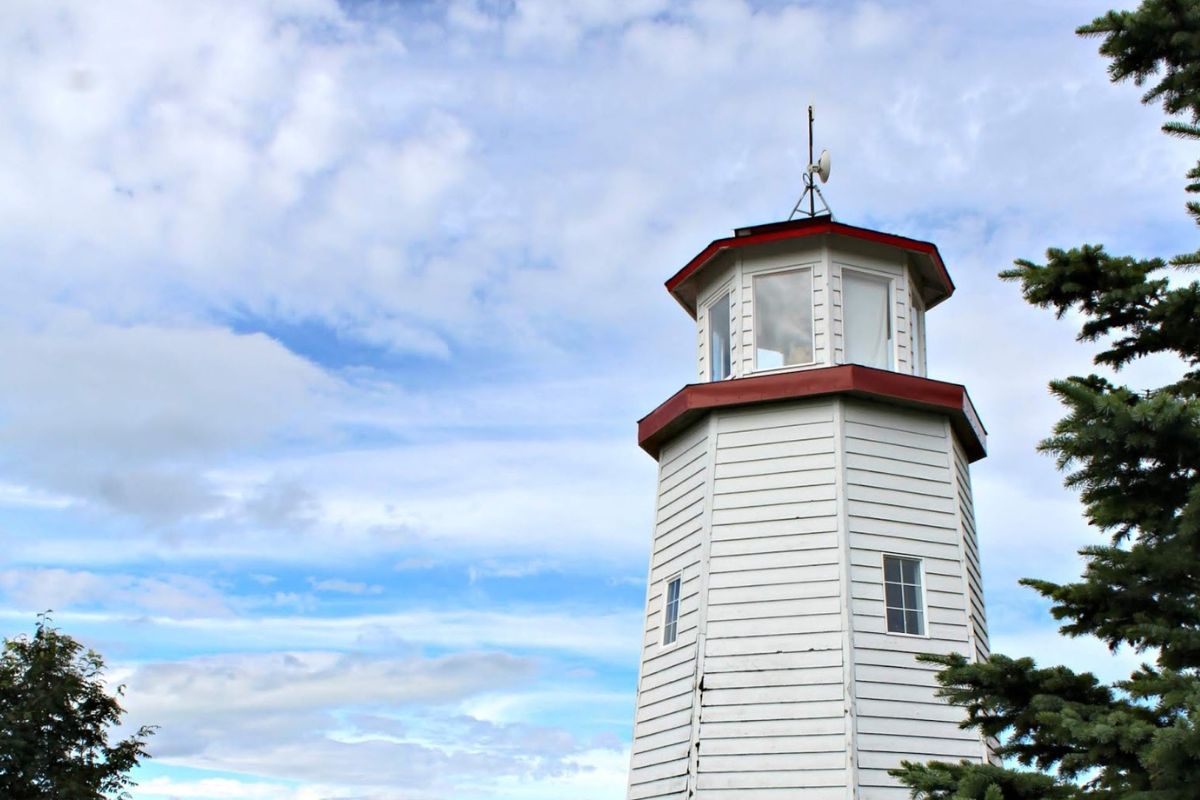 mysteries-of-alaskas-forgotten-lighthouses