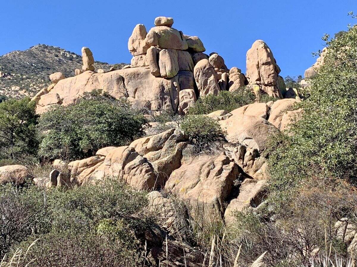 Mysteries-Of-Arizona8217s-Dragoon-Mountains mysteries-of-arizonas-dragoon-mountains
