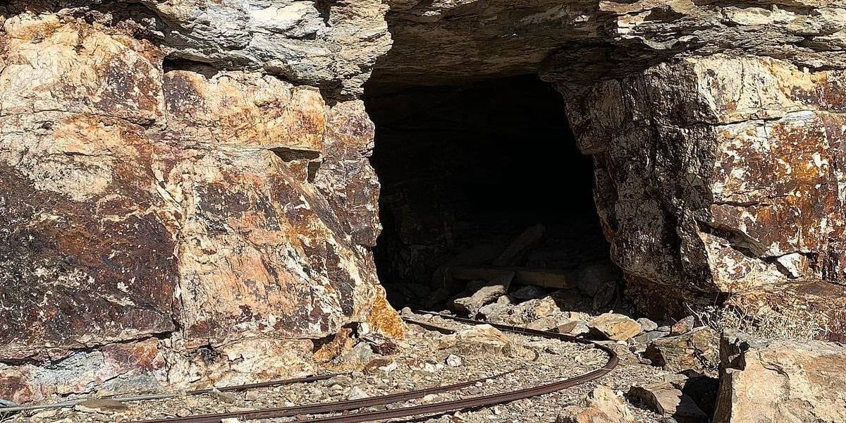 mysteries-of-californias-hidden-creek-mines