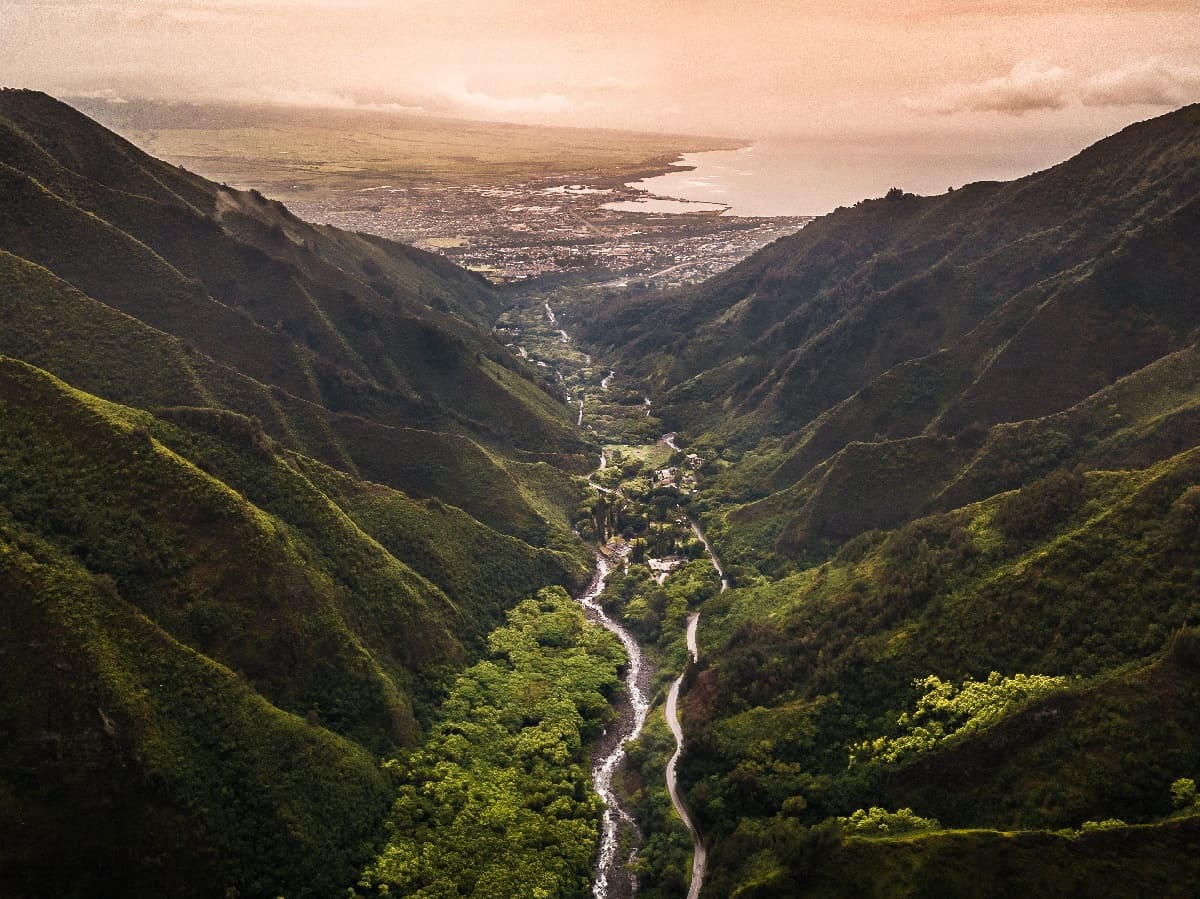 Mysteries-Of-Hawaii8217s-Hidden-Valley mysteries-of-hawaiis-hidden-valley