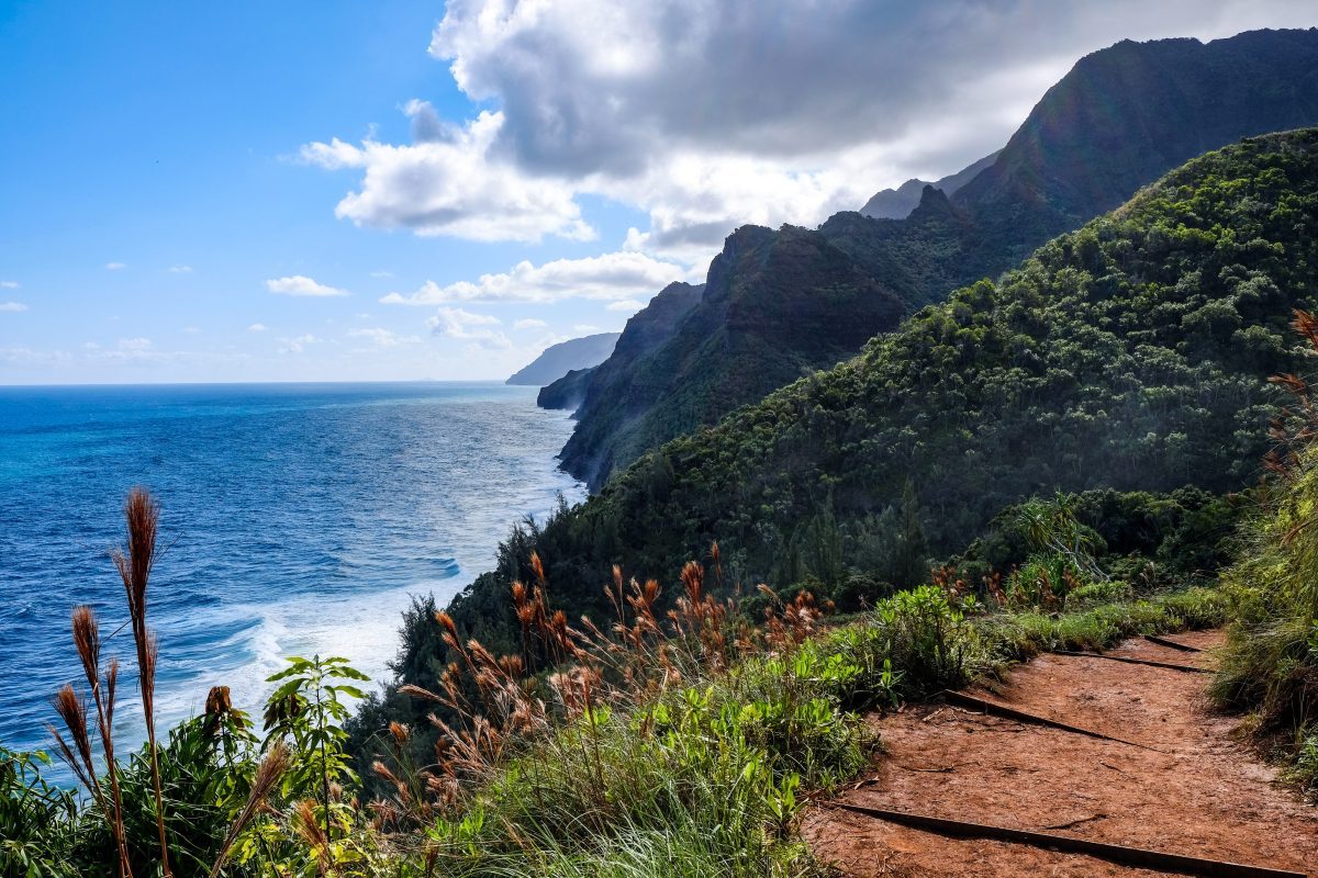 mysteries-of-hawaiis-kalalau-trail