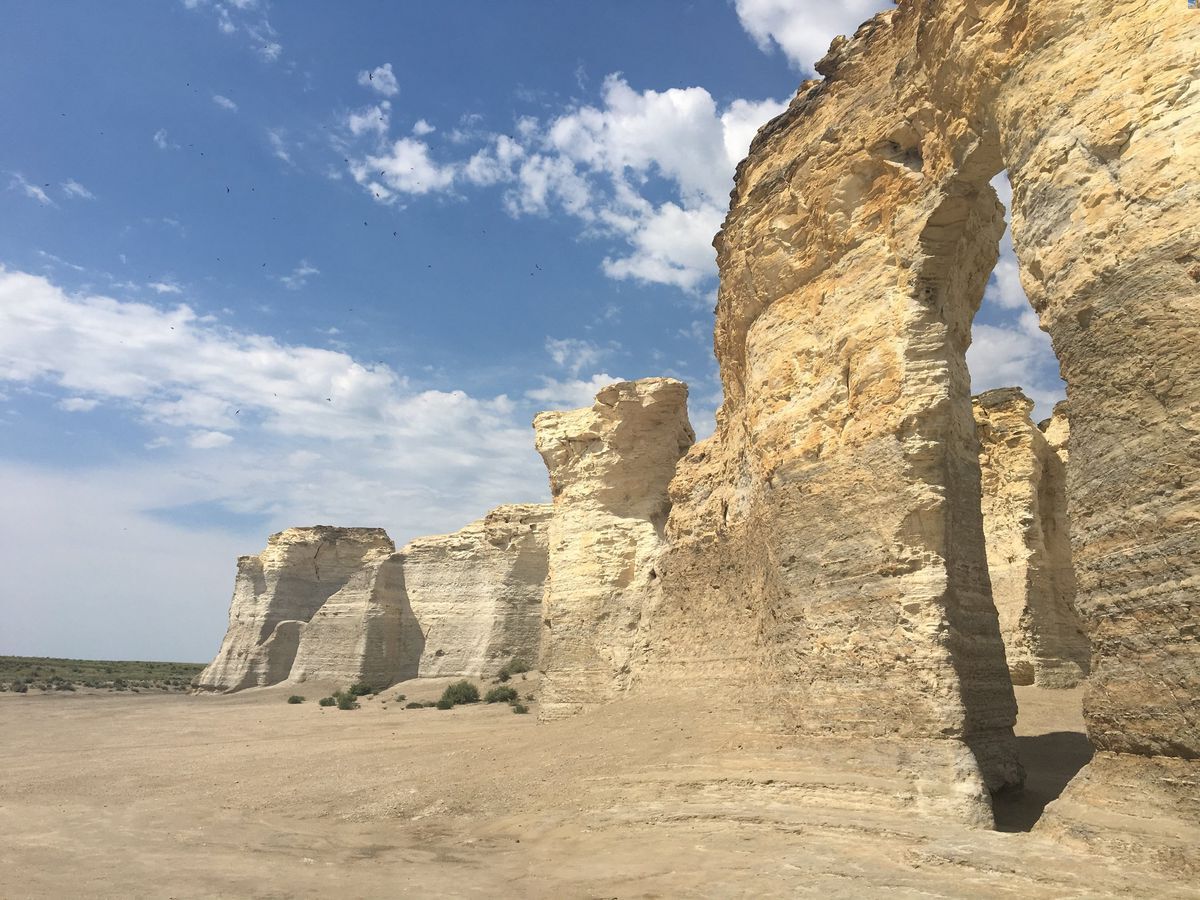 mysteries-of-kansas-rock-city-ruins