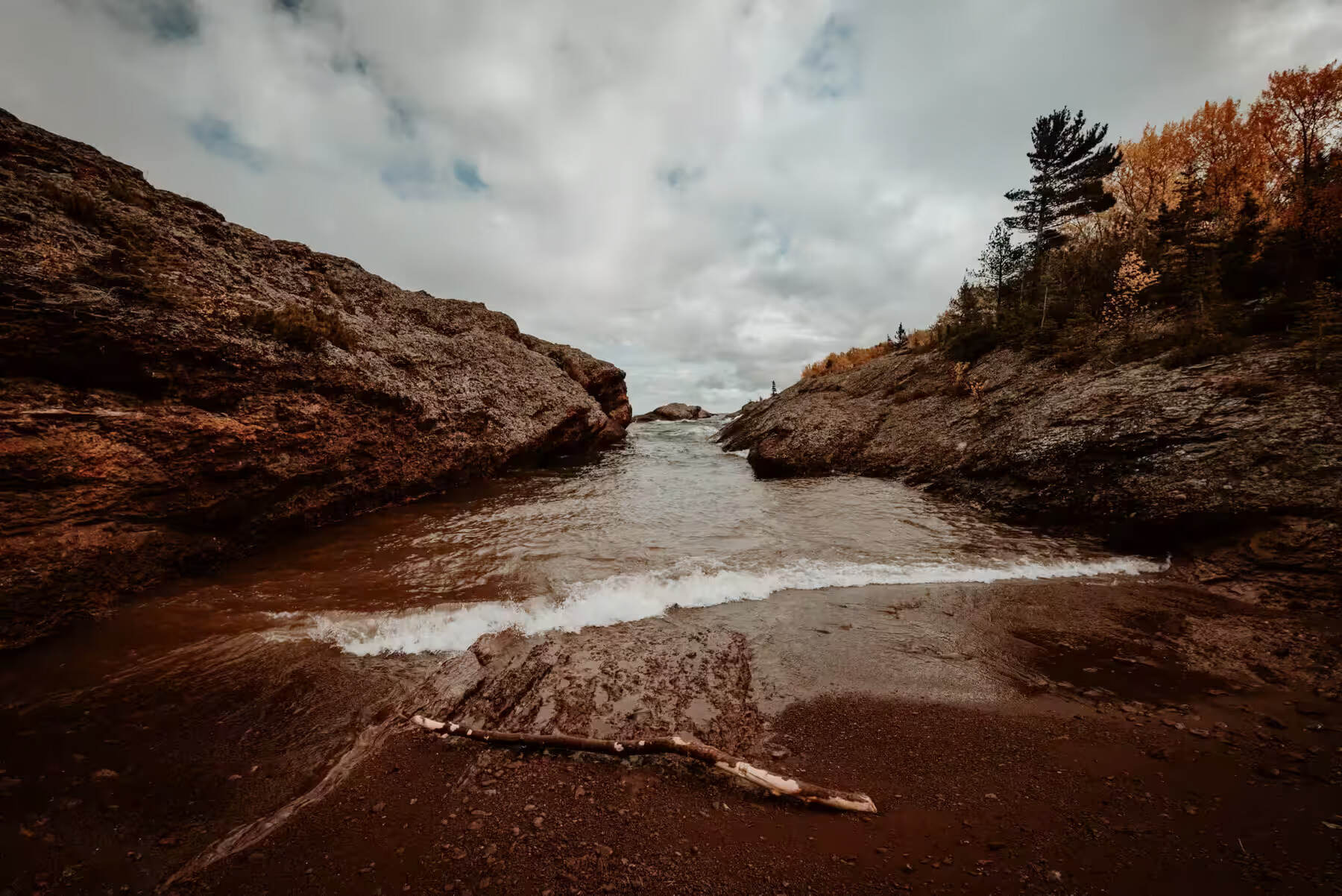 mysteries-of-michigans-keweenaw-harbors