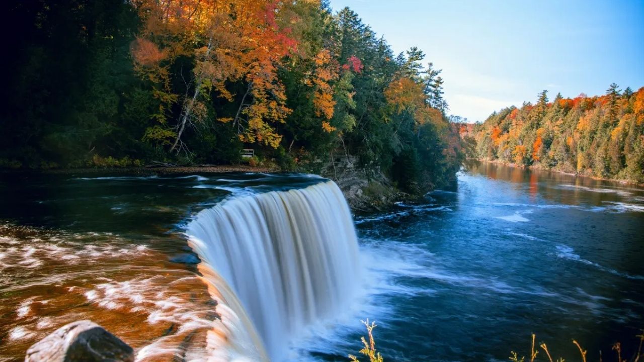 Mysteries-Of-Michigan8217s-Tahquamenon-Falls mysteries-of-michigans-tahquamenon-falls