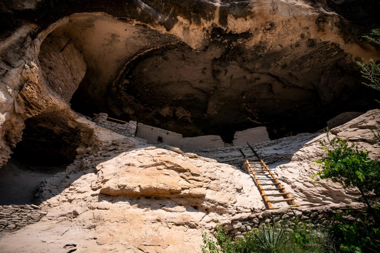mysteries-of-new-mexicos-gila-cliff-ruins
