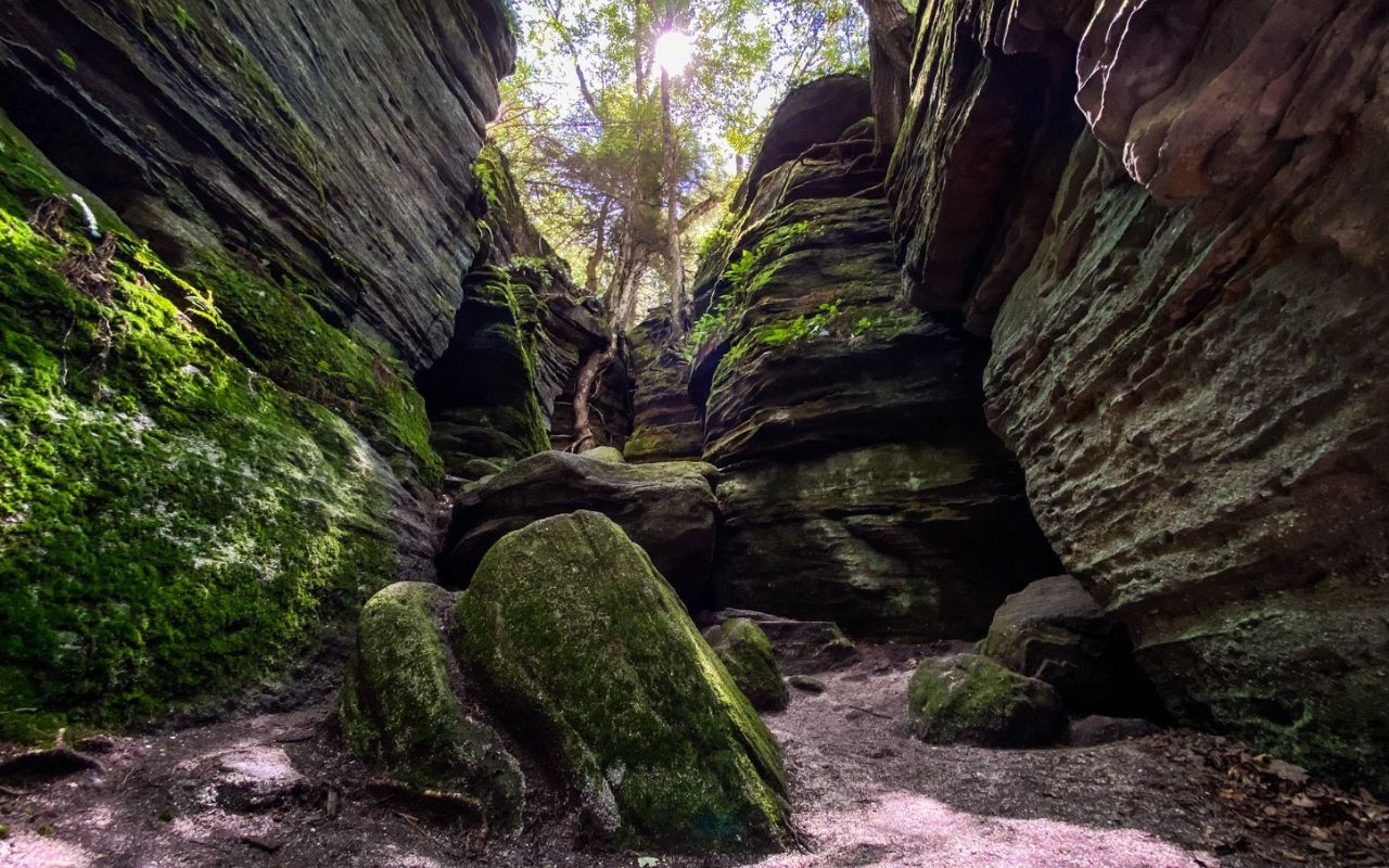 mysteries-of-new-yorks-panama-rocks