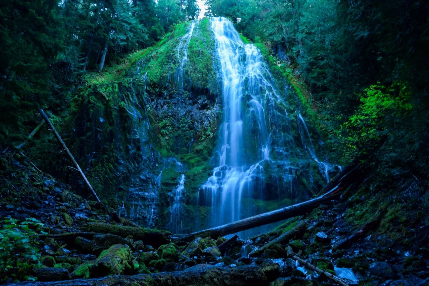 mysteries-of-oregons-proxy-falls