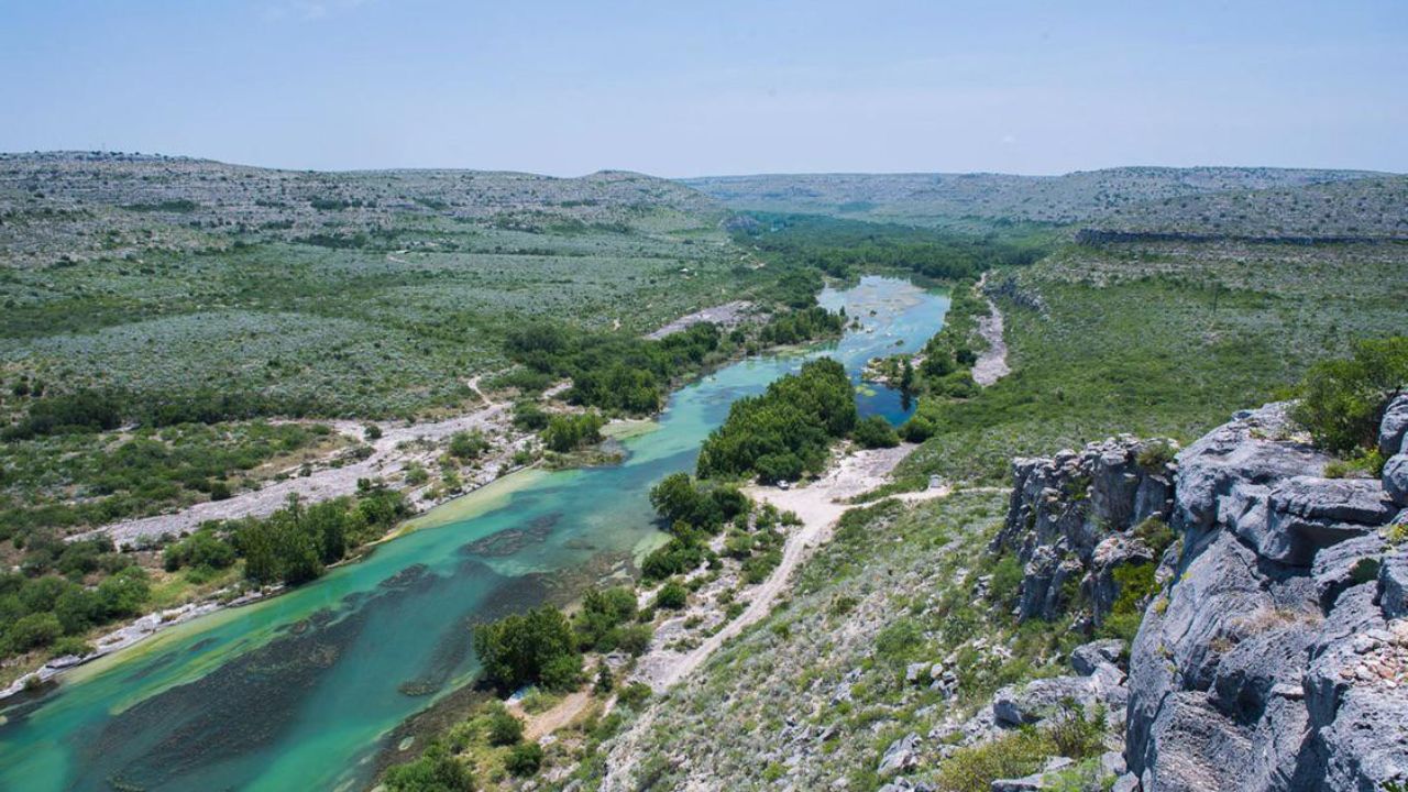 mysteries-of-texas-devils-river