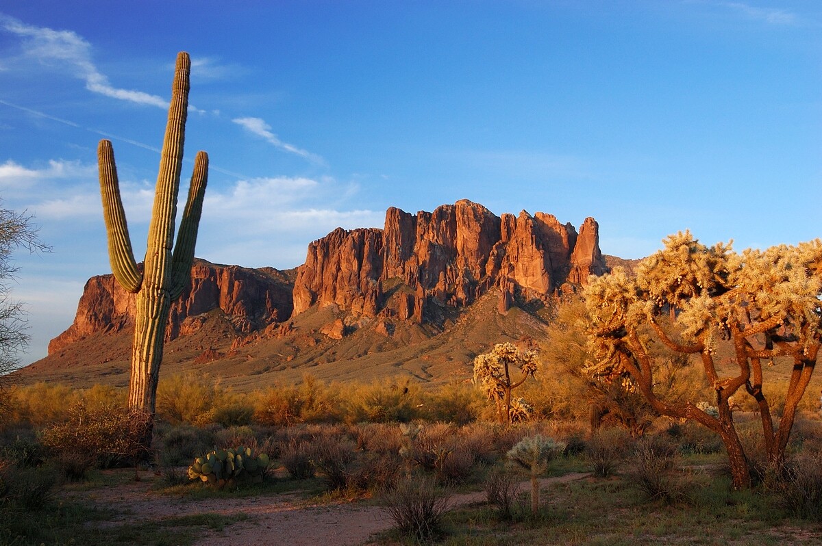 Mysteries-Of-The-Superstition-Ridges mysteries-of-the-superstition-ridges