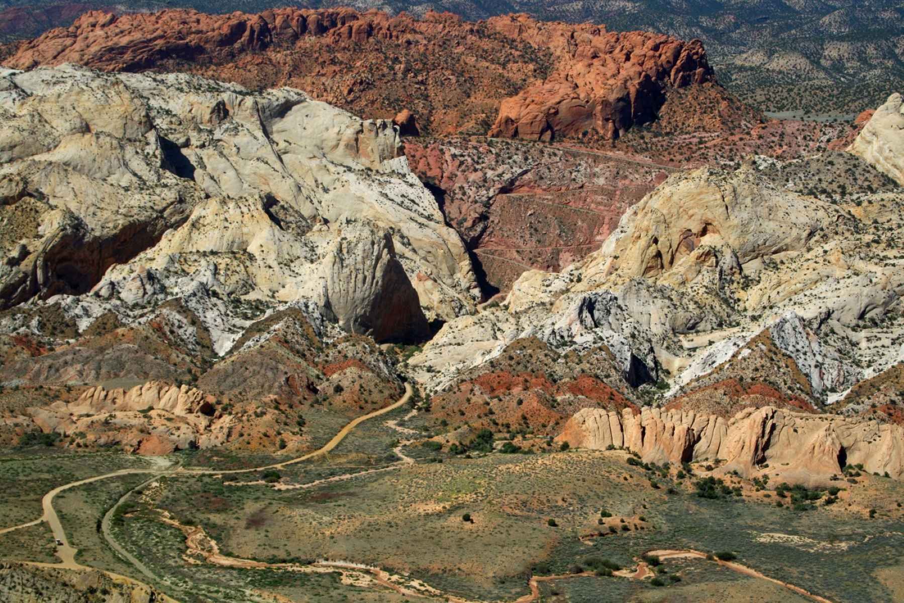 Mysteries-Of-Utah8217s-Circle-Cliffs-Peaks mysteries-of-utahs-circle-cliffs-peaks