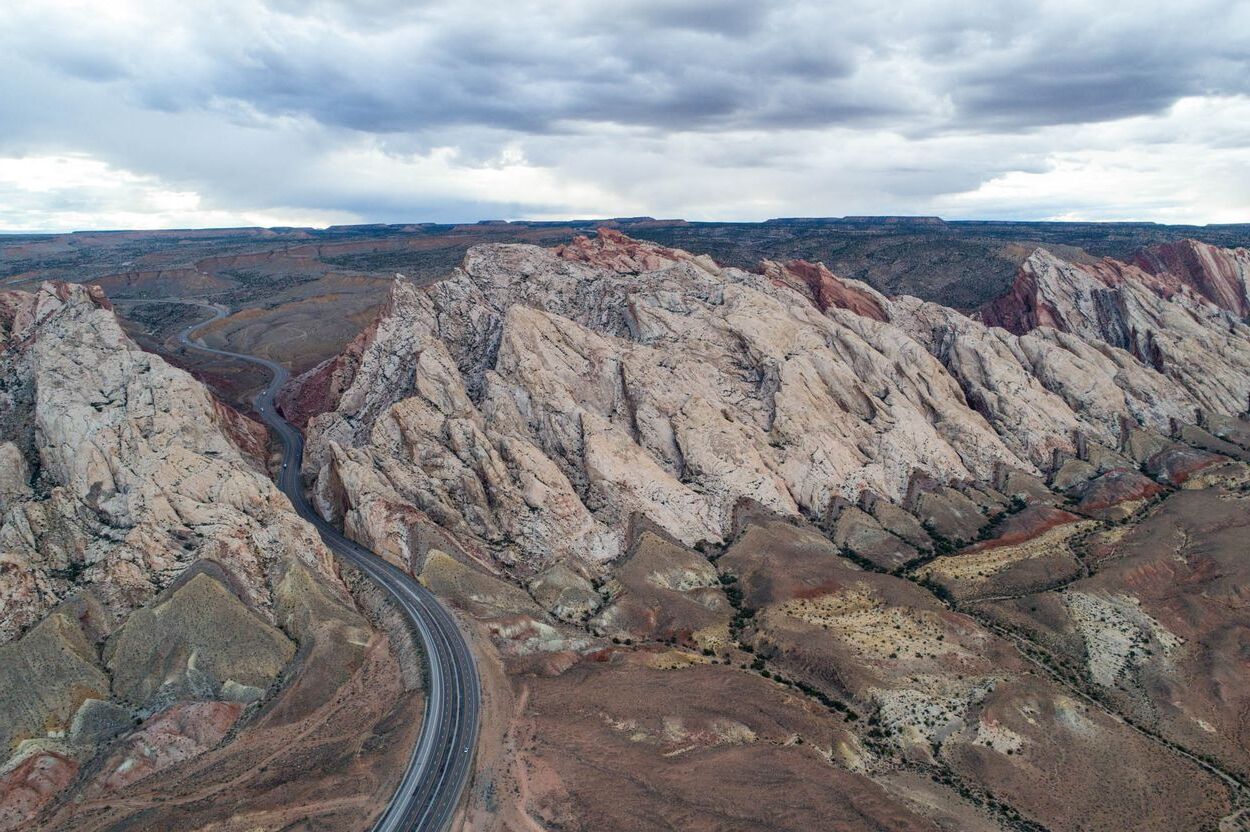 mysteries-of-utahs-san-rafael-cliffs