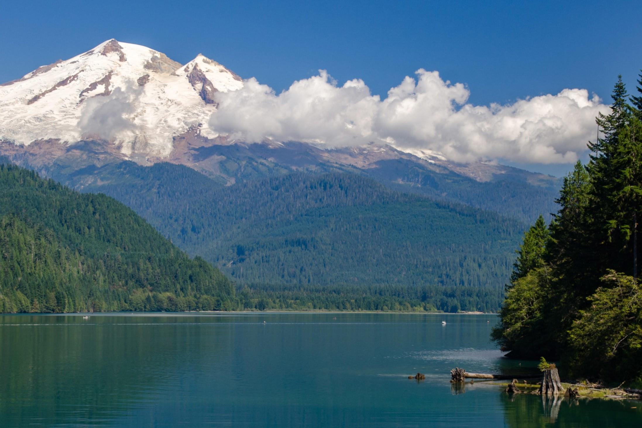 mysteries-of-washingtons-baker-lake