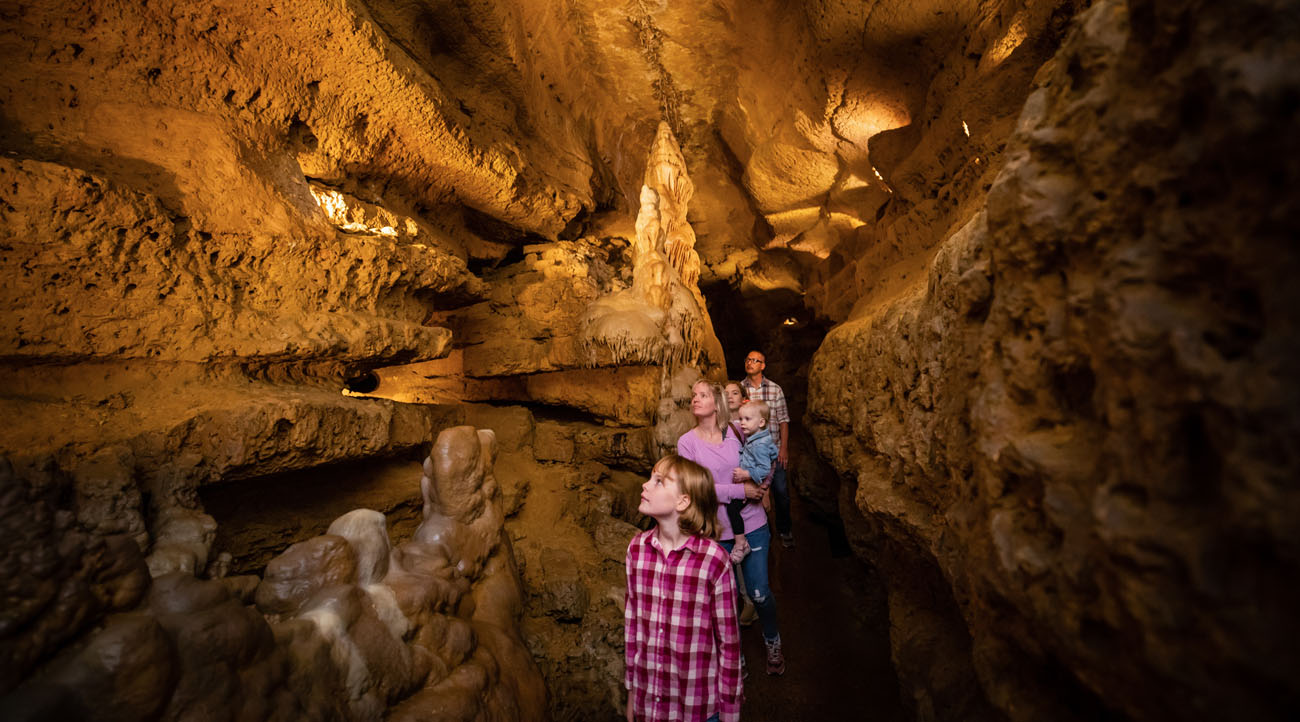 Mysteries-Of-Wisconsin8217s-Driftless-Caves mysteries-of-wisconsins-driftless-caves