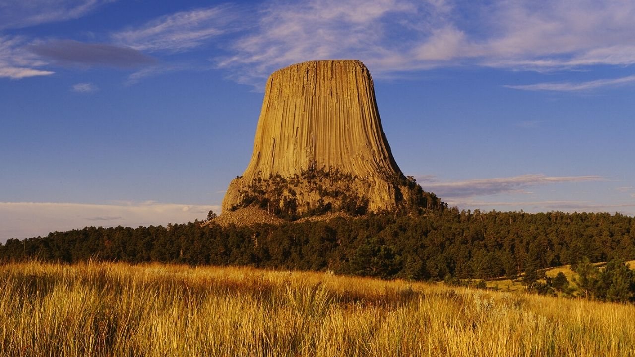 mysteries-of-wyomings-devils-tower-ruins