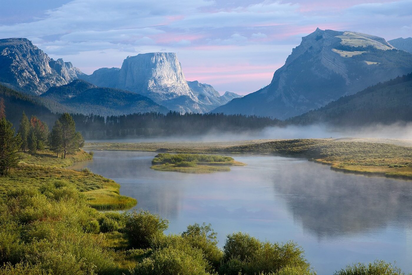 mysteries-of-wyomings-green-river-lakes