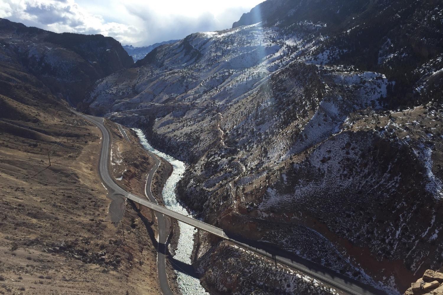 mysteries-of-wyomings-shoshone-canyon