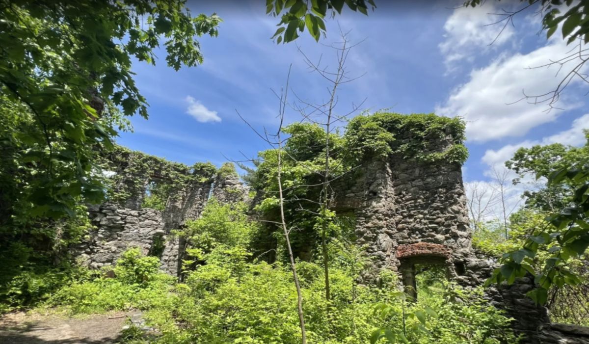 Mystery-Of-Rhode-Island8217s-Weetamoo-Springs mystery-of-rhode-islands-weetamoo-springs