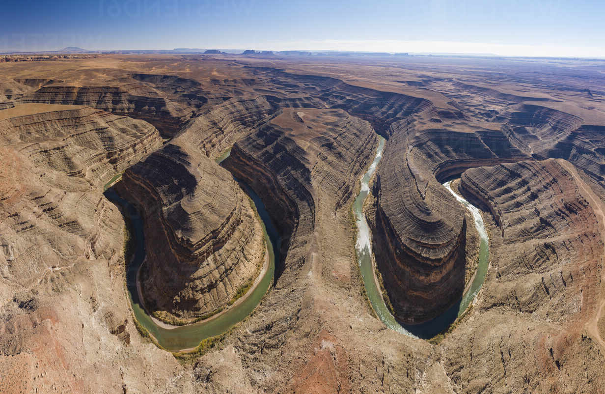 mystery-of-utahs-san-juan-stone-rings