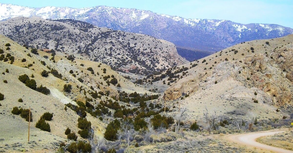 mystery-of-wyomings-owl-creek-stone-rings