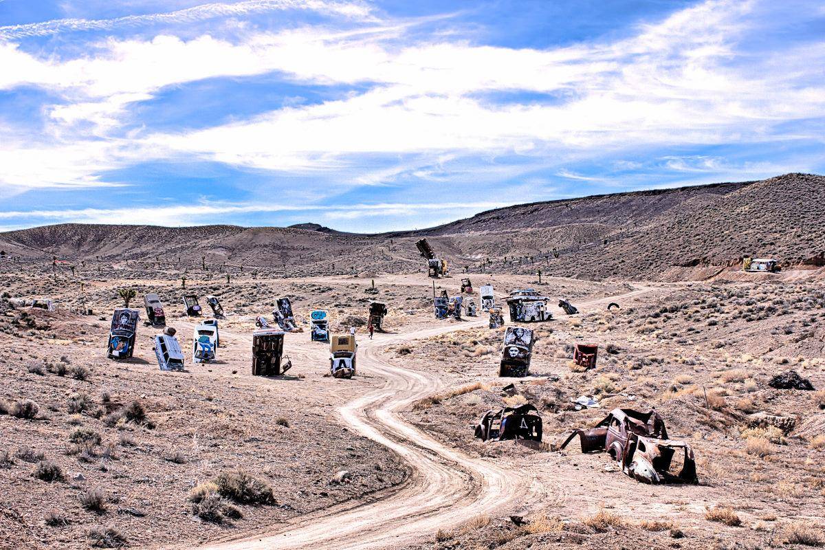 Nevada8217s-Secret-Car-Forest-A-Unique-Junkyard-Of-Upturned-Vehicles nevadas-secret-car-forest-a-unique-junkyard-of-upturned-vehicles
