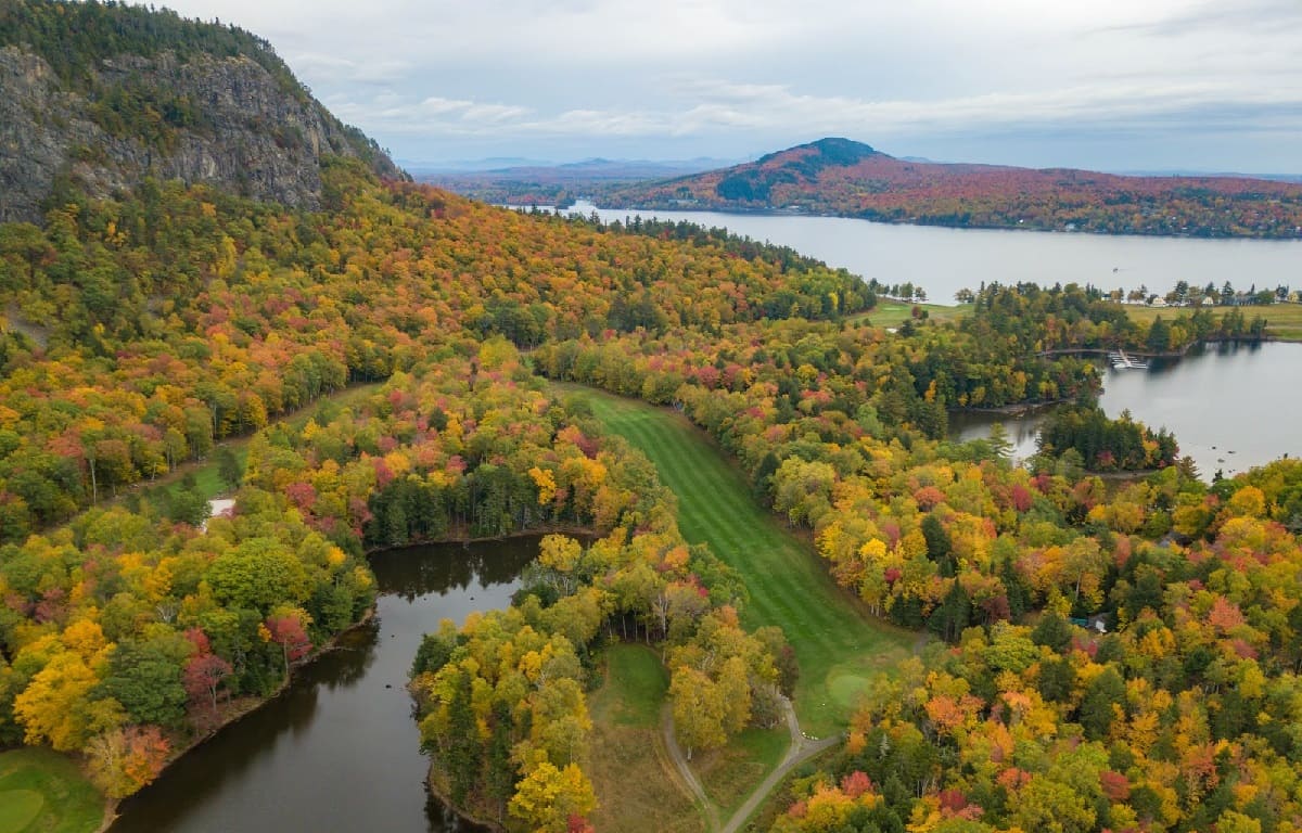 sacred-lakes-of-maines-moosehead