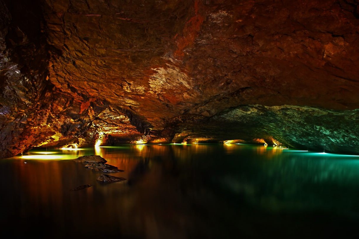 Secret-Cave-Systems-Of-Tennessee8217s-Big-Bone secret-cave-systems-of-tennessees-big-bone