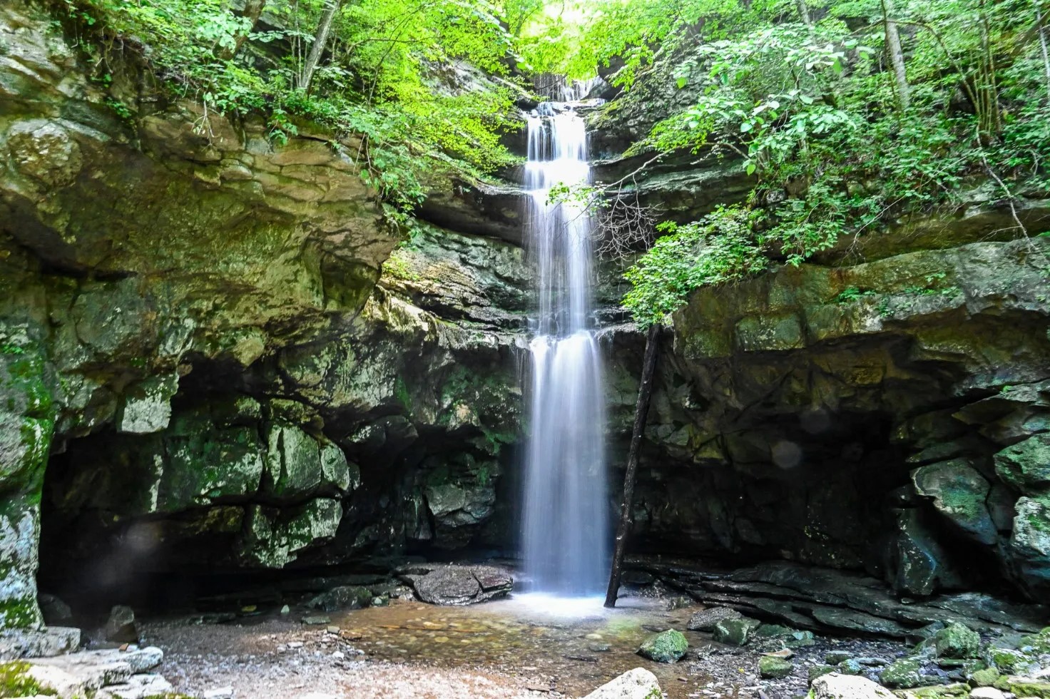 Secret-Cave-Systems-Of-Tennessee8217s-Virgin-Falls secret-cave-systems-of-tennessees-virgin-falls