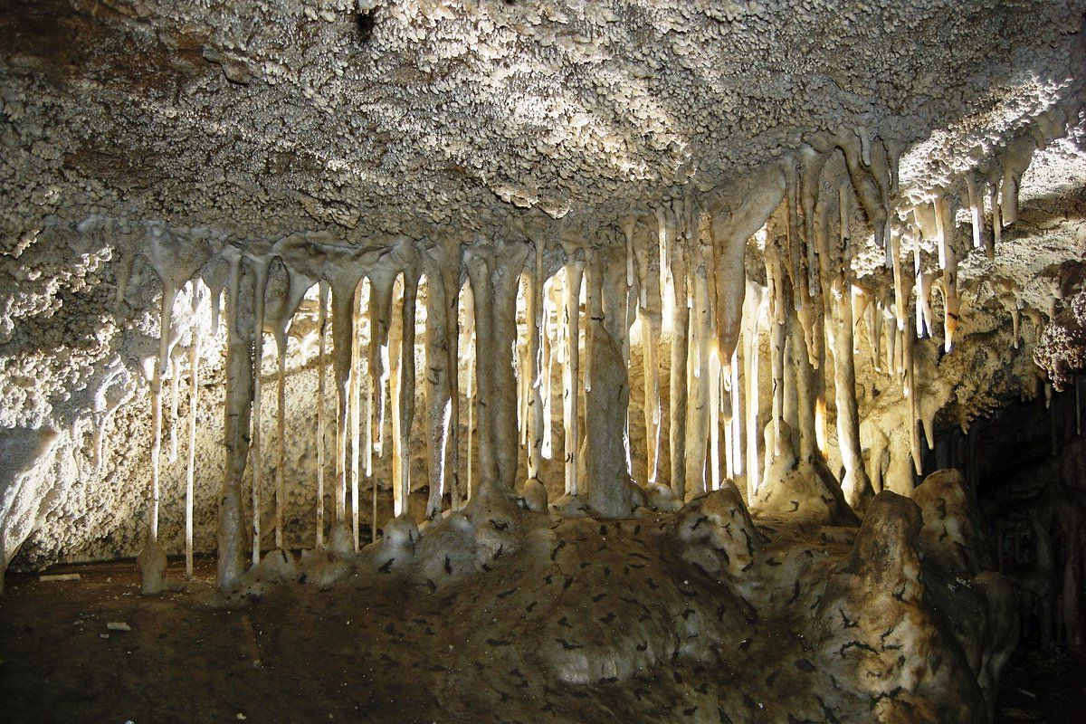 Secret-Caves-In-Oregon8217s-Illinois-Valley secret-caves-in-oregons-illinois-valley