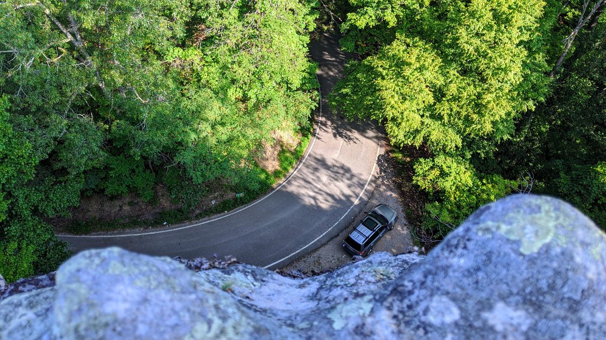 secret-caves-of-kentuckys-rebel-rock