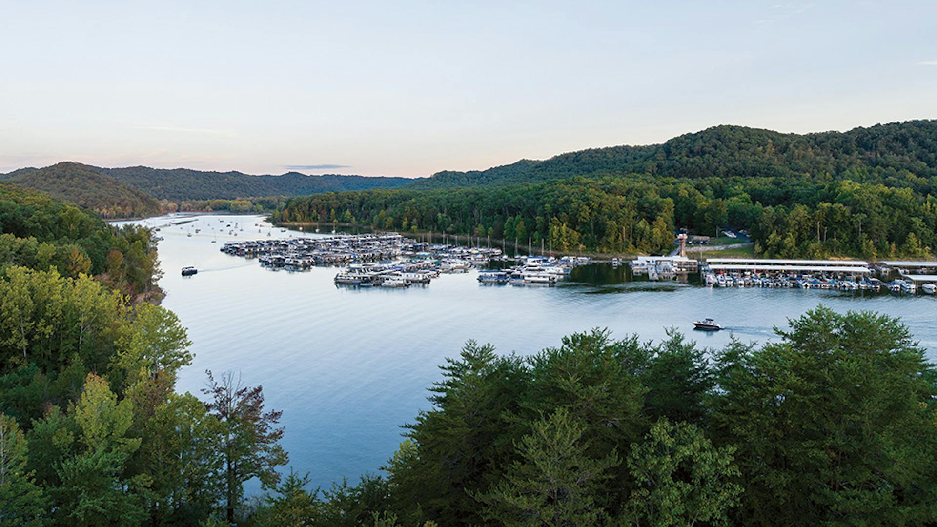 secret-lakes-beneath-kentuckys-cave-run