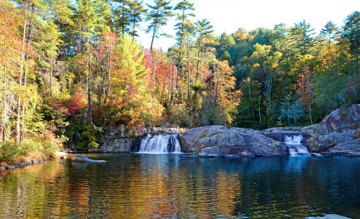Secret-Lakes-Of-North-Carolina8217s-Linville secret-lakes-of-north-carolinas-linville