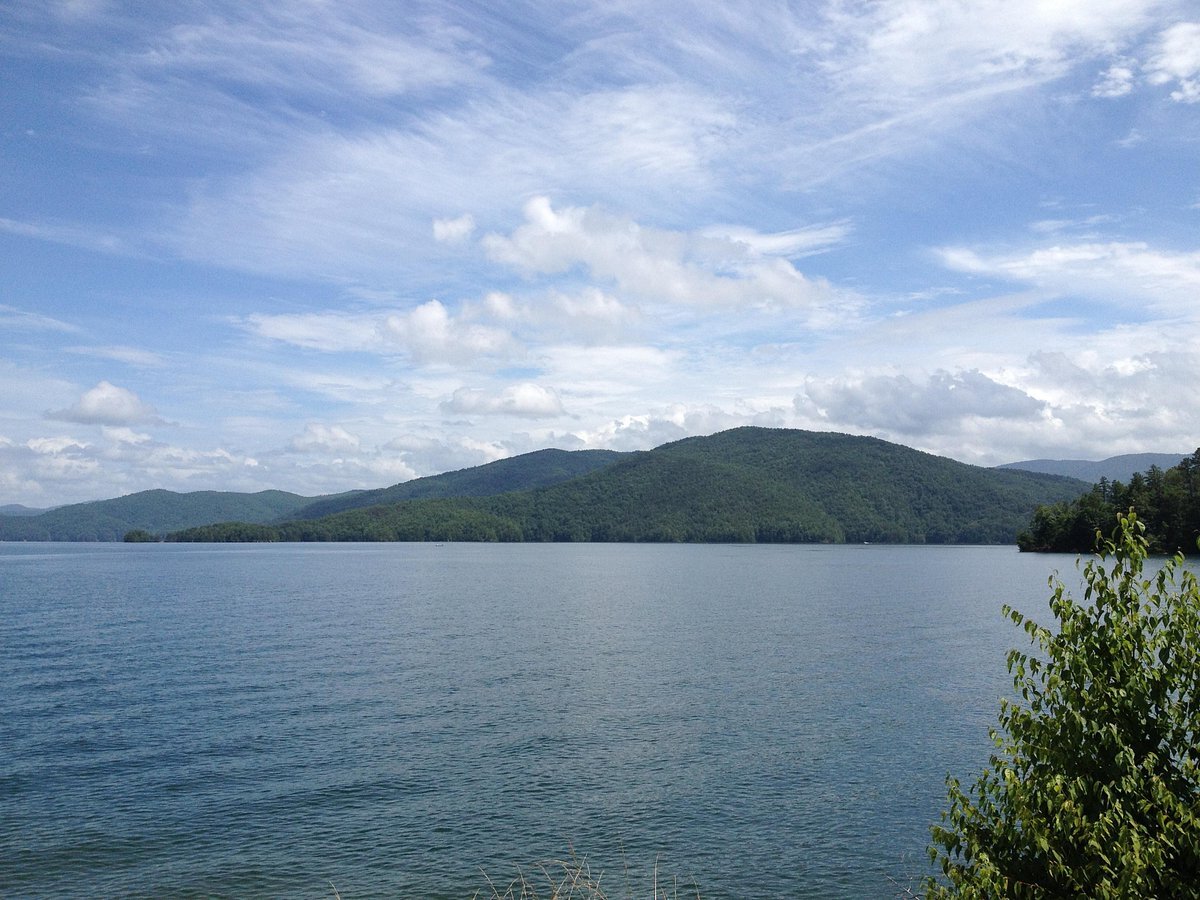 Secret-Lakes-Of-South-Carolina8217s-Jocassee secret-lakes-of-south-carolinas-jocassee