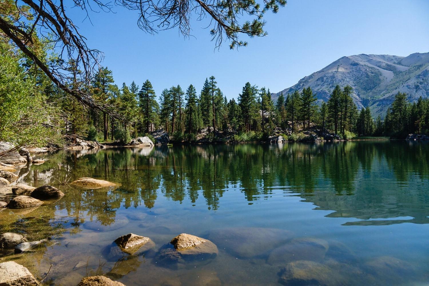 Secret-Lakes-Within-California8217s-Wilderness secret-lakes-within-californias-wilderness