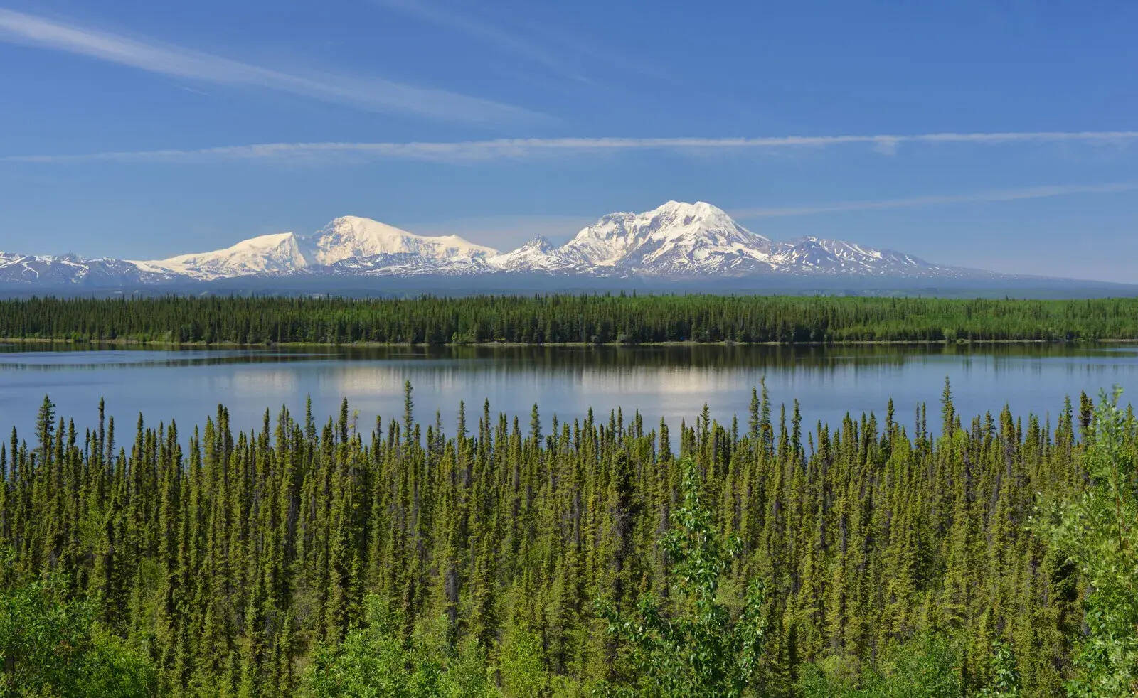 secret-mountain-lakes-of-alaskas-chugach-range
