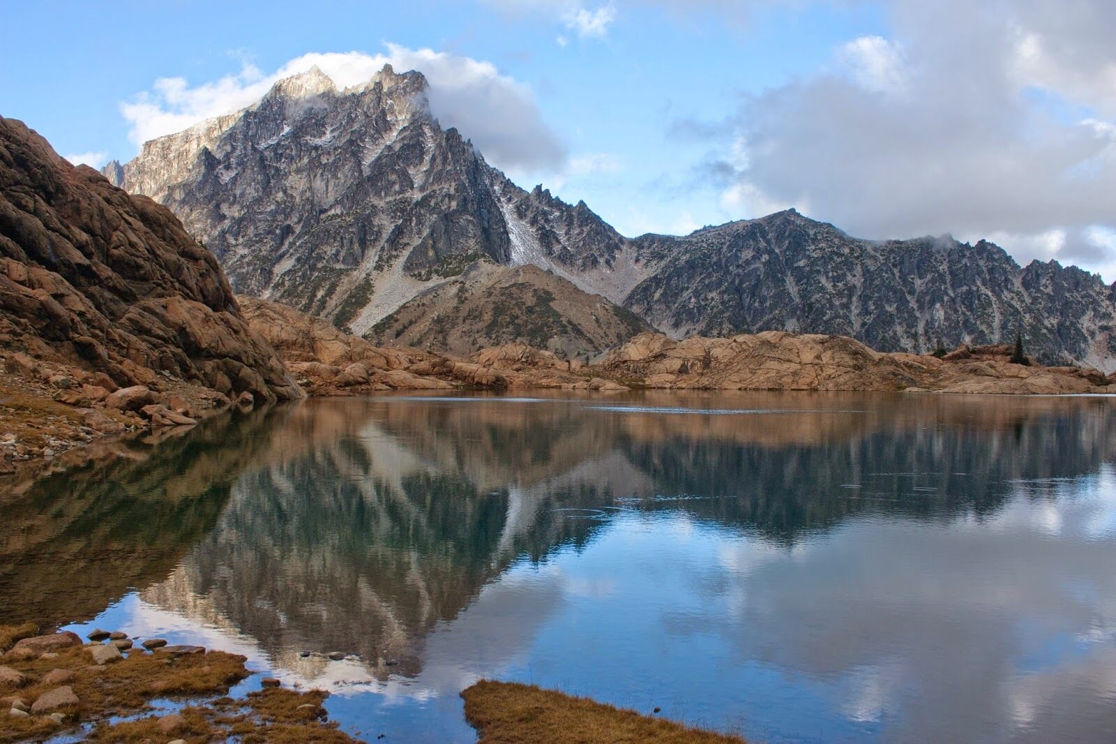Secret-Mountain-Passes-Of-Washington8217s-Stuart secret-mountain-passes-of-washingtons-stuart