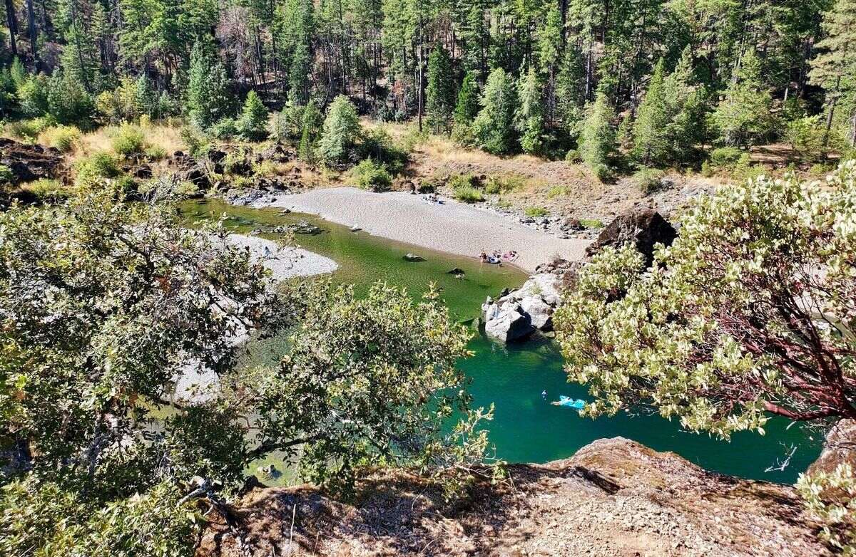 Secret-Pools-Of-Oregon8217s-Illinois-River secret-pools-of-oregons-illinois-river
