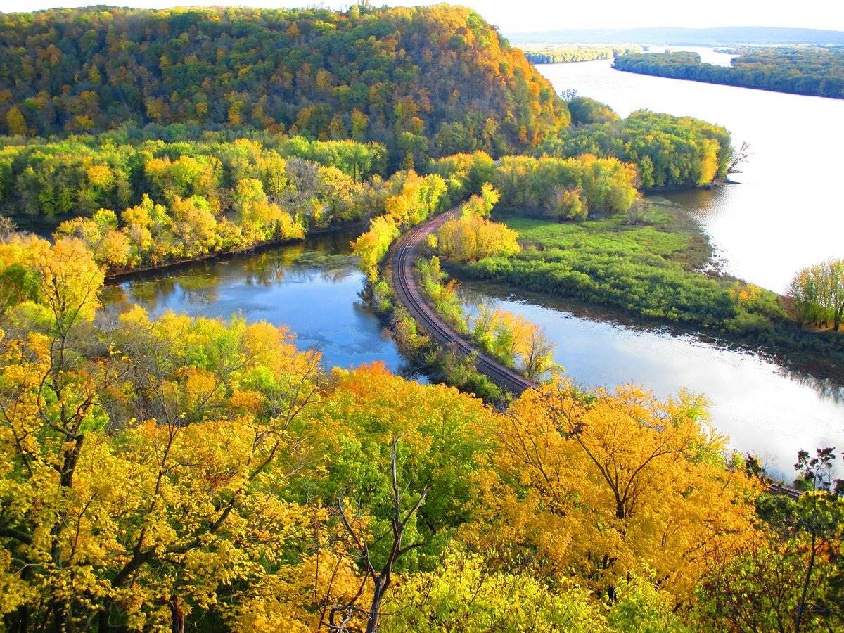 Secret-River-Bluffs-Of-Iowa8217s-Effigy-Mounds secret-river-bluffs-of-iowas-effigy-mounds